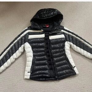 Spyder Black and white puffer 
Warm! Graphic. Chic
